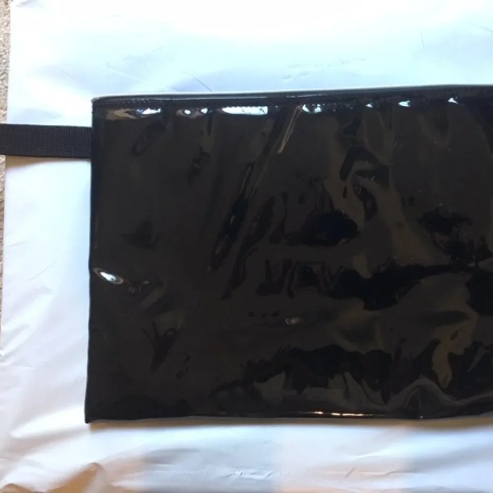 GUESS Vinyl Computer Padded Travel Zip Bag